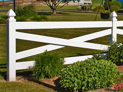 white vinyl crossbuck fence