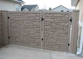 simulated stone fence