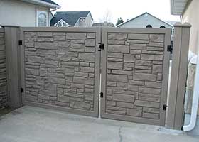 SimTek Ecostone Privacy fence