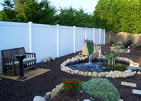 vinyl privacy fence