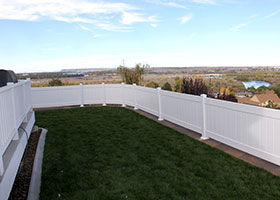 vinyl fence manufacture