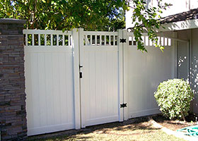 White Texas Privacy Fence