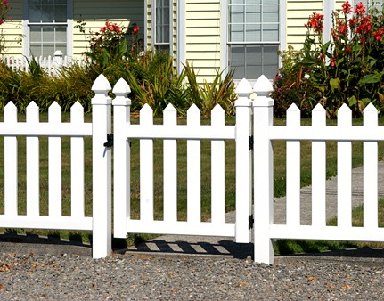 white vinyl picket fence and PVC picket fence