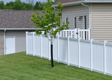 seneca white pool fence