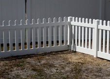 white vinyl picket fencing