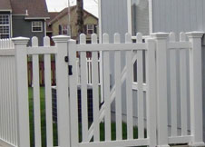 vinyl picket fence