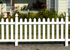 vinyl picket fence