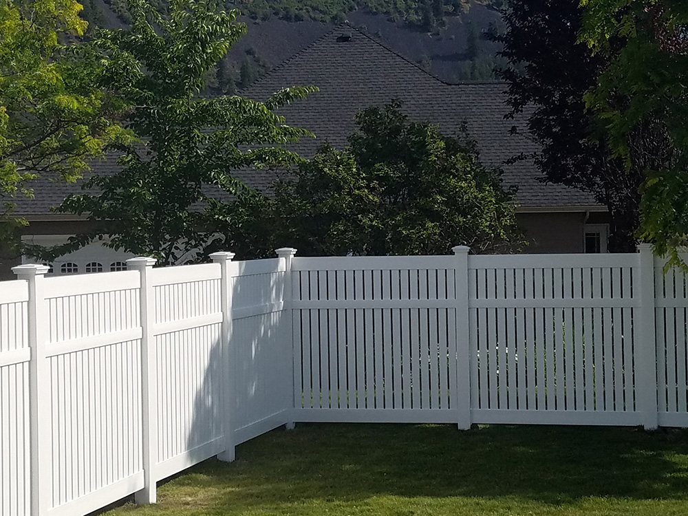 Bel Air Semi privacy fence