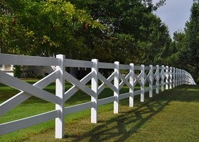 crossbuck pvc fence