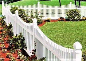 vinyl picket fence