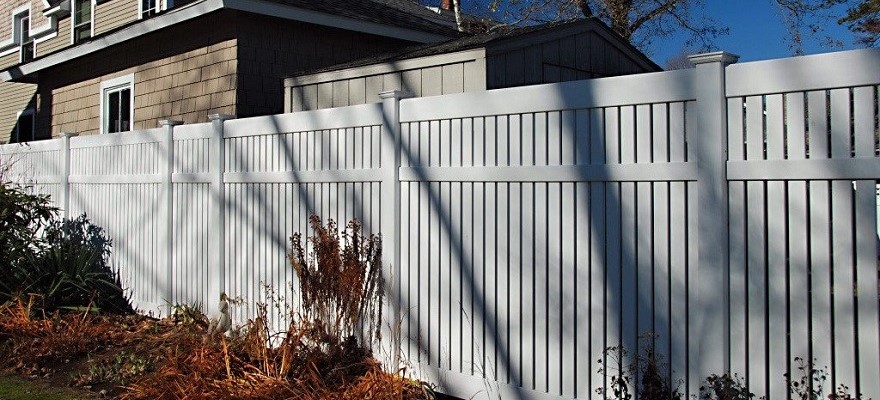 Bel Air Vinyl Pool Fence