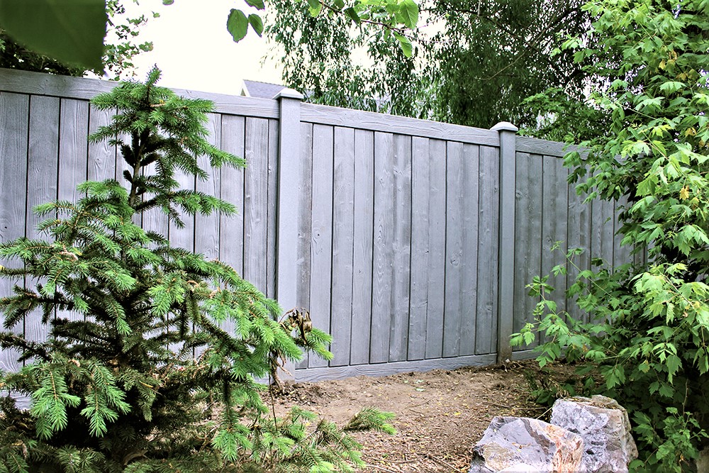 Ashland Golden Cedar Privacy Fence