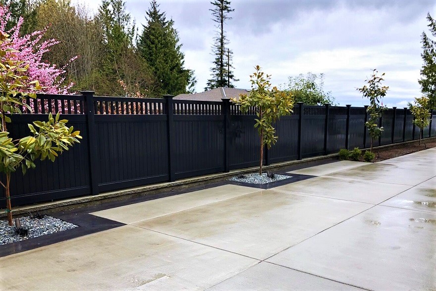 black privacy fence