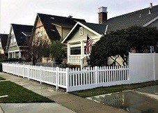 vinyl picket fence