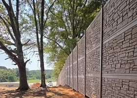 IDOT simulated stone fence